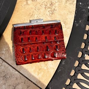 Brahmin pecan wallet with kiss closure EUC